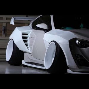 Meet your Posher, Khan